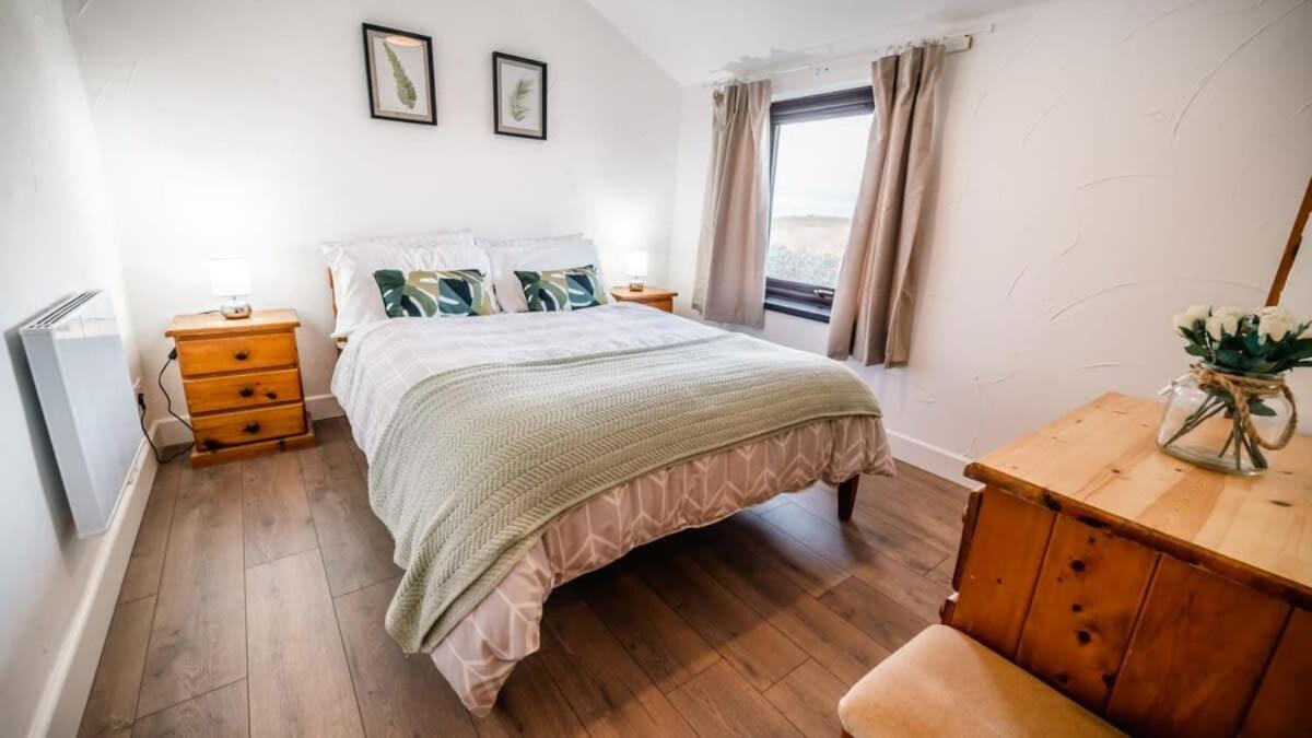 Charming 2 Bedroom Coastal Cottage Nr Bude Bagian luar foto