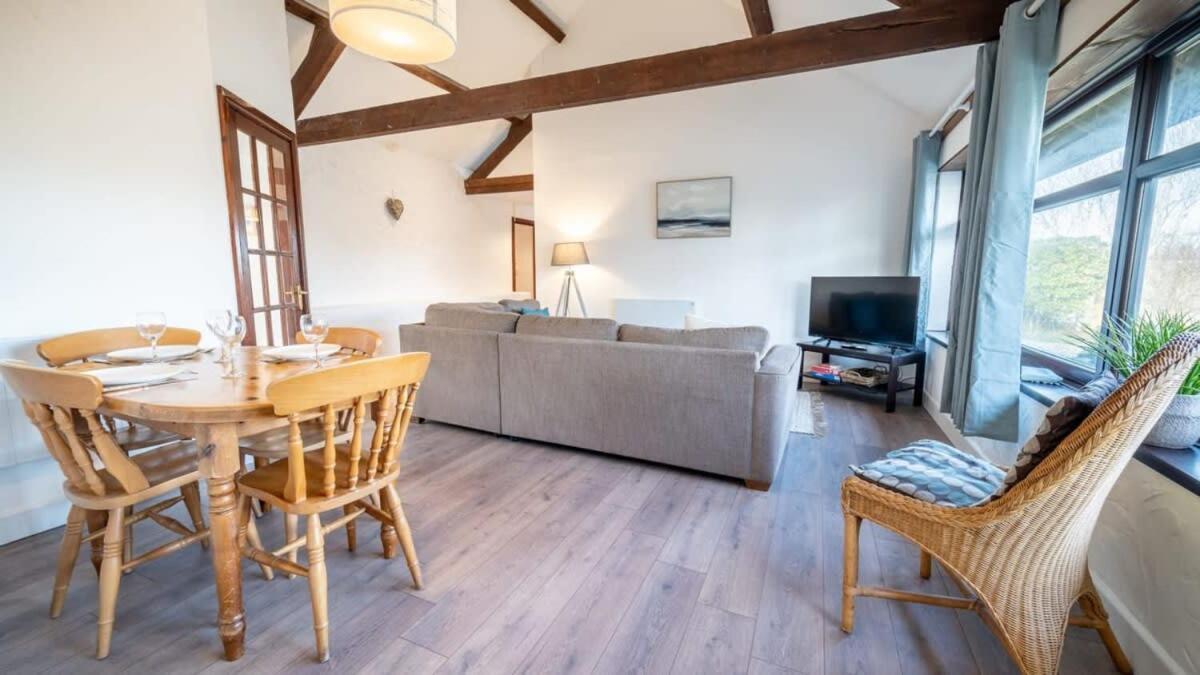 Charming 2 Bedroom Coastal Cottage Nr Bude Bagian luar foto